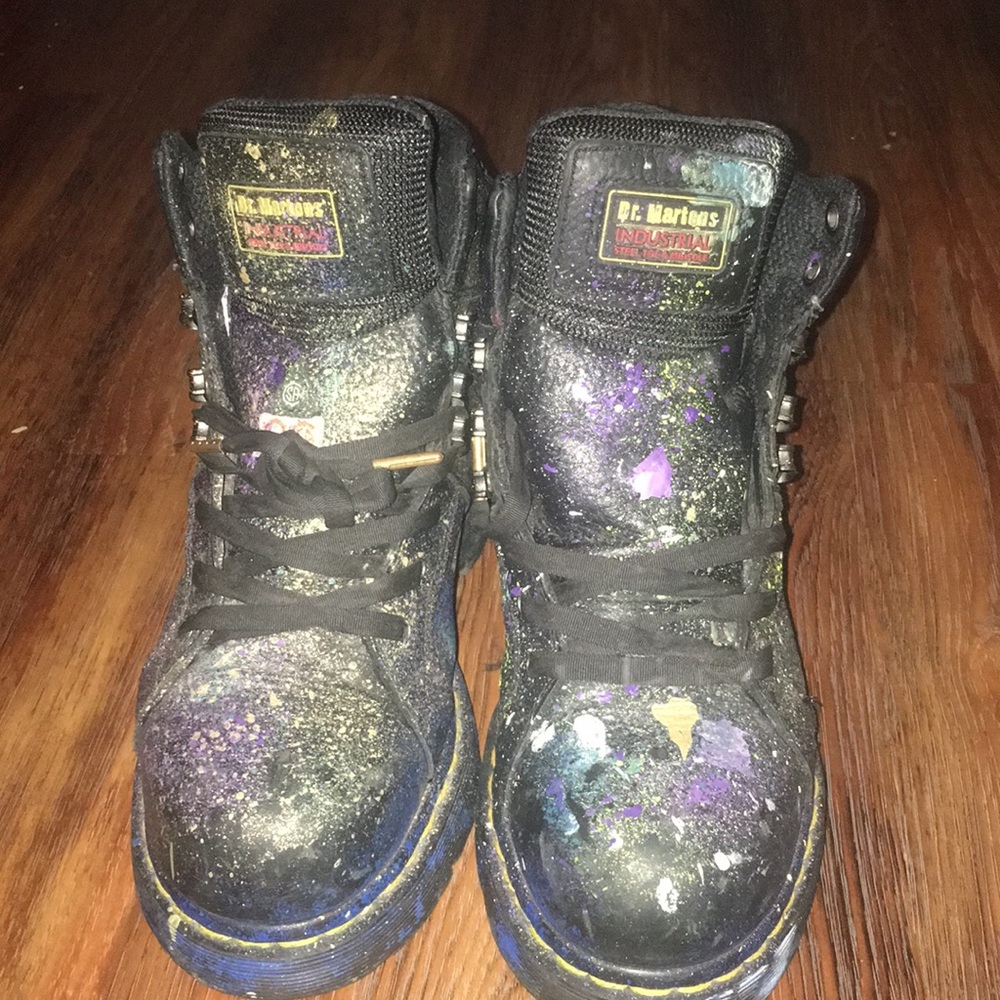 Kustom Galaxy Dr Martens 🥾  🎨